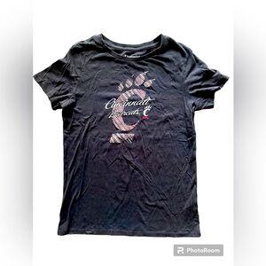 Champion Cincinnati UC Bearcats Women’s tee size small NWT